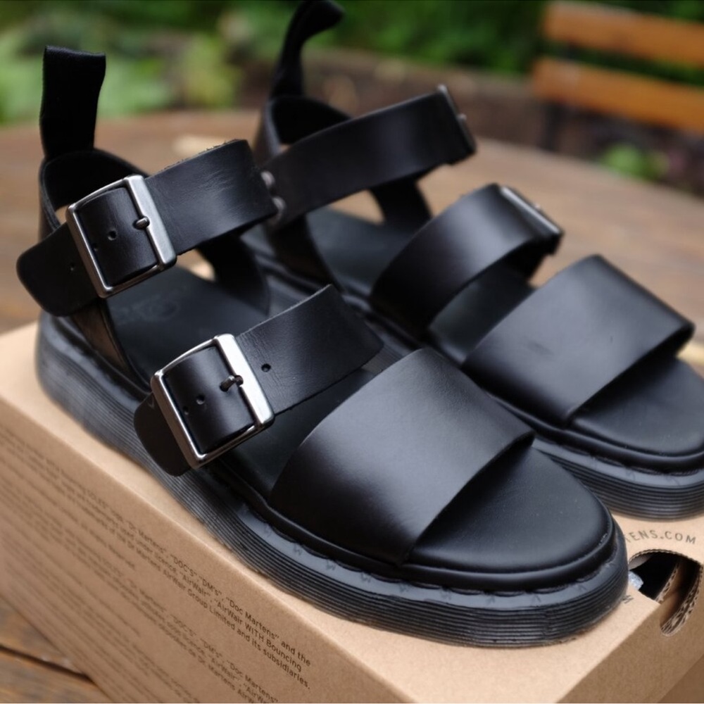 Gryphon Black Leather Buckle Sandals